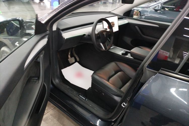 Used Tesla Model Y 2024 Rear-Wheel-Drive Version Driver Seat