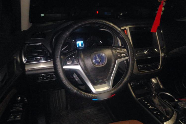 Used Changan CS95 2017 2.0T Two-Wheel Drive Zhituo Edition
