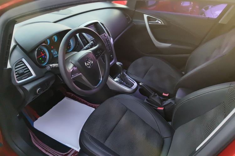 Used Buick GT 2014 XT 1.6L Automatic Fashion Edition
