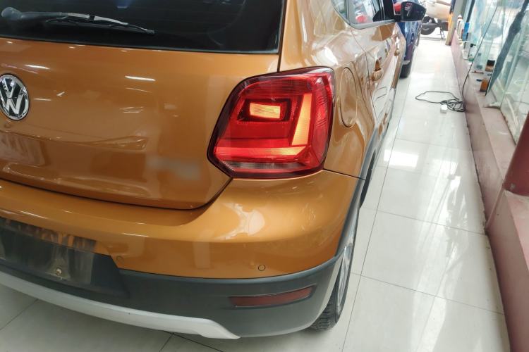 Used Volkswagen Polo 2016 1.6L Cross Polo Automatic Exterior 3