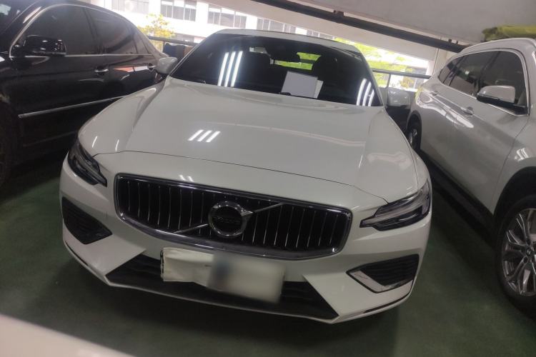 Used Volvo S60 New Energy 2021 T8 E-Drive Hybrid Four-Wheel Drive Smart Luxury Edition Front
