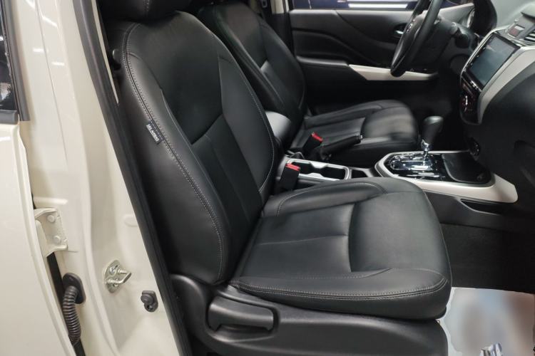 Used Nissan Terra 2020 2.5L XL Upper Automatic Two-Wheel Drive Luxury Edition