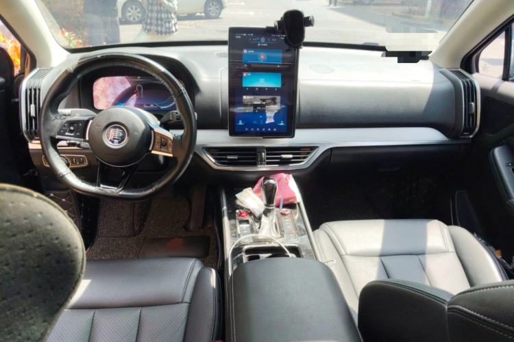 Used BYD Tang 2018 2.0T Automatic SmartConnect Prestige 7-Seater China V Standard
