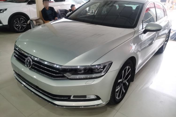 Used Volkswagen Magotan 2017 330TSI DSG Luxury Model