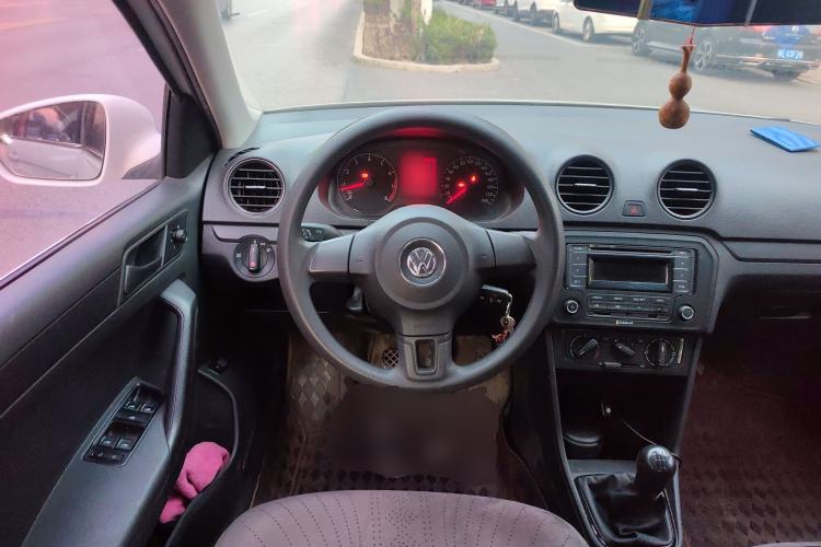 Used Volkswagen Jetta 2015 Value Edition 1.6L Manual Fashionable Style
