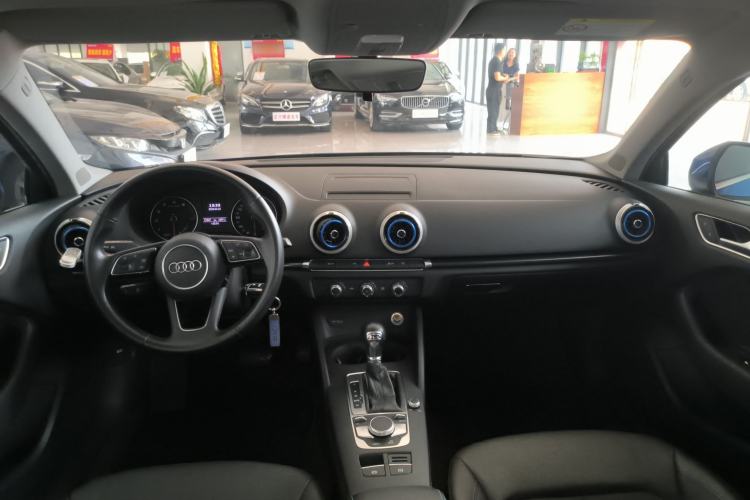 Used Audi A3 2020 Limousine 35 TFSI Fashion Edition China VI Emission Standard
