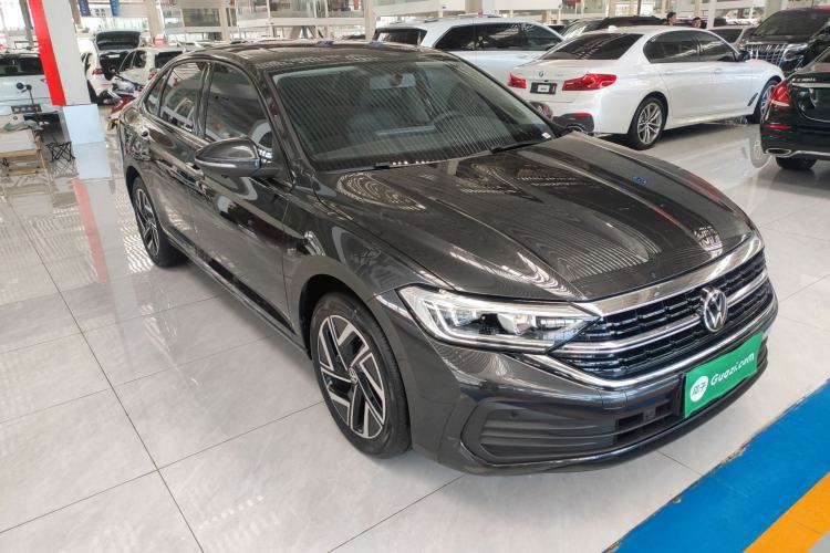 Used Volkswagen Sagitar 2026 Model 30 Million Units Selected 300TSI DSG Surpassing Edition Front Right 45 Deg