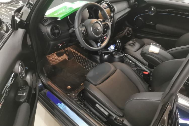 Used MINI MINI 2023 1.5T COOPER Midnight Escape Special Edition