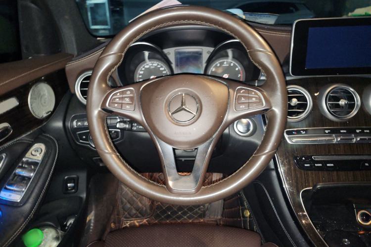 Used Mercedes-Benz GLC 2018 GLC 260 4MATIC Luxury Model