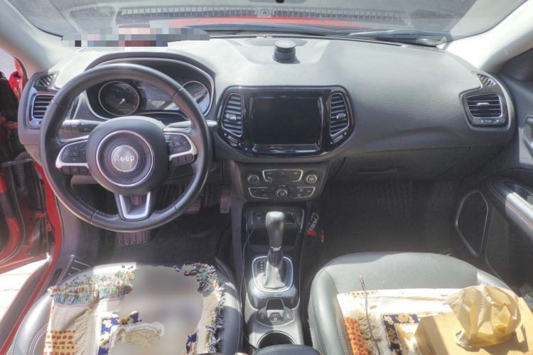 Used Jeep Compass 2019 220T Automatic Family Edition
