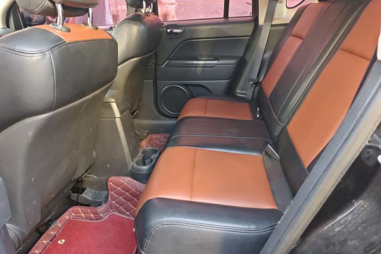 Used Jeep Compass 2015 2.0L two-wheel drive sport version