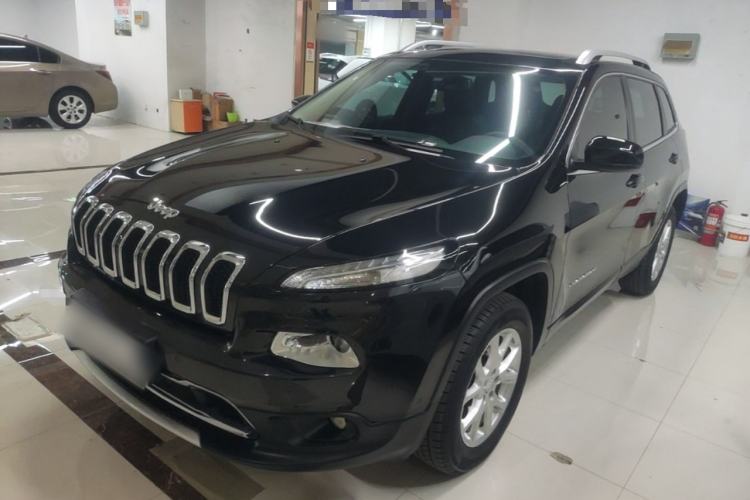 Used Jeep Cherokee 2016 2.4L Professional Smart Version