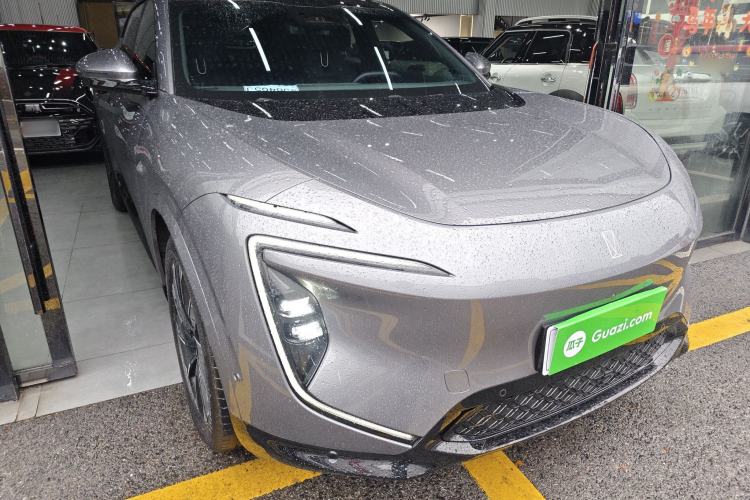 Used Avatr 07 2024 Pro+ Range-Extended Edition Front Right 45 Deg