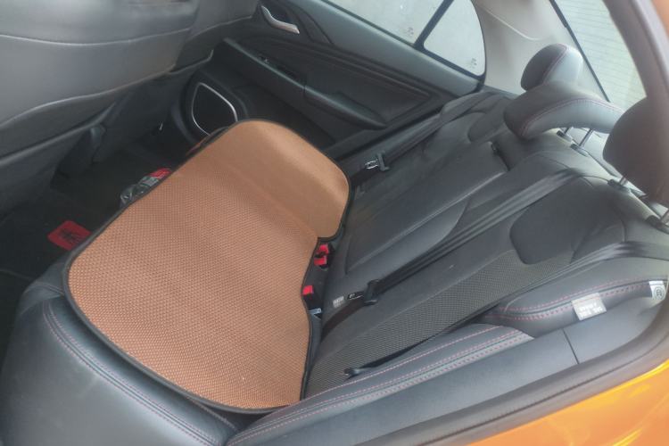 Used BYD Qin New Energy 2014 1.5T Cool Black Knight Flagship Model Left Rear Seat