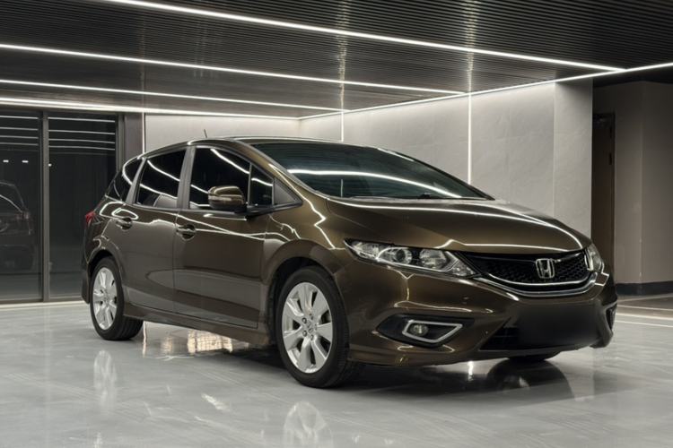 Used Honda Jade 2013 1.8L automatic Comfort version 5 seats
