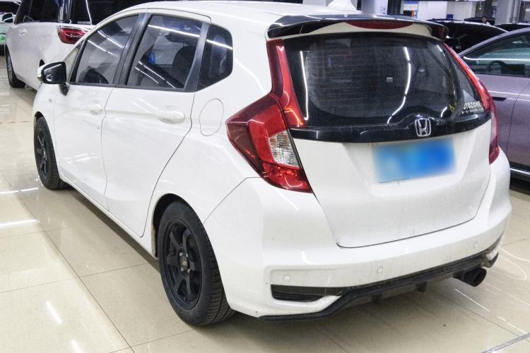 Used Honda Fit 2018 1.5L Manual Comfort Version
