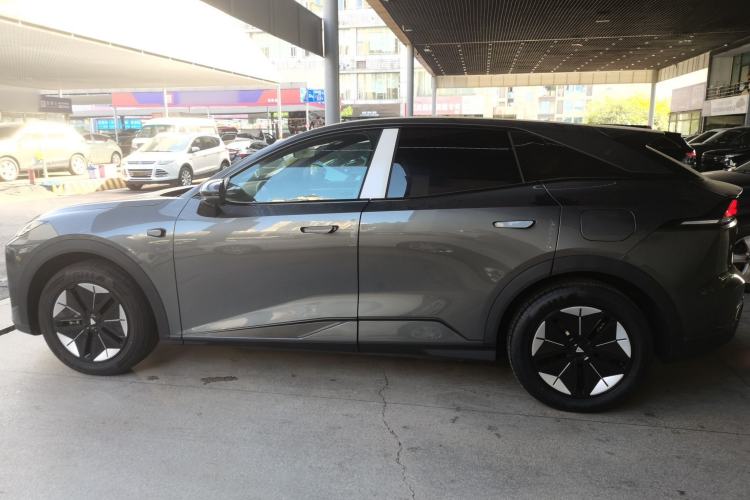 Used Deepal S07 2025 215Max Huawei Qiankun Intelligent Driving ADS SE Range-Extended Version Exterior 3