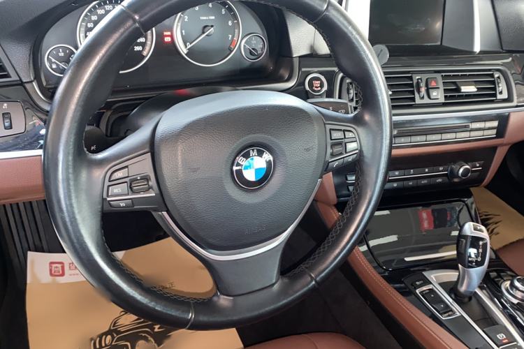 Used BMW 5 Series 2017 520Li Elegant Edition Steering Wheel