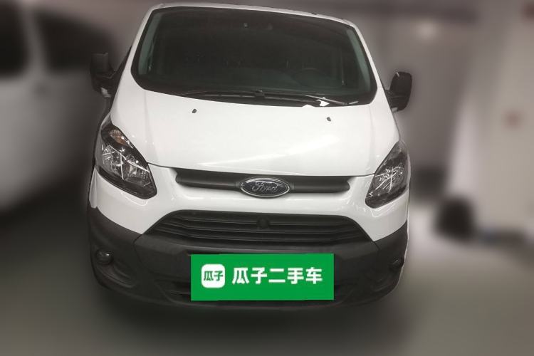 Used Ford Transit 2020 2.0T Diesel Multi-Function Commercial Vehicle Mid-Chassis Low-Roof Design with Dual Rear Doors Meeting China VI Emission Standards Front