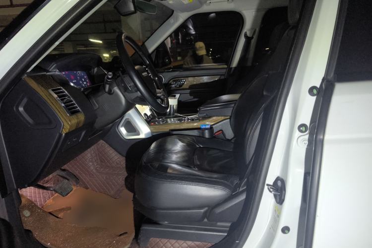 Used Land Rover Range 2019 3.0 SC V6 Grand Edition Left Front Seat