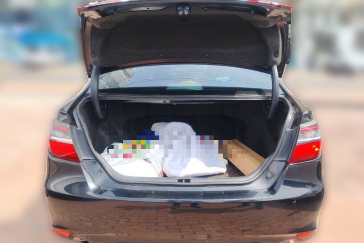 Used Toyota Camry 2015 2.5G Luxury Navigation Edition Trunk