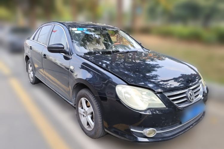 Used Volkswagen Bora 2012 1.6L Automatic Fashion Edition Front Right 45 Deg