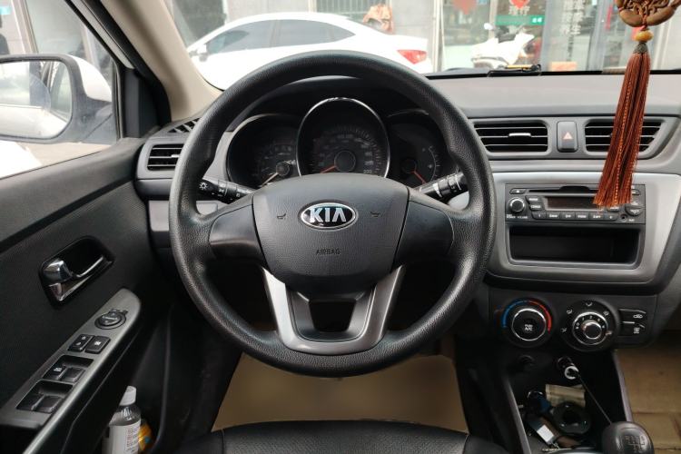 Used Kia K2 2012 Sedan 1.4L MT GLS Commemorative Edition
