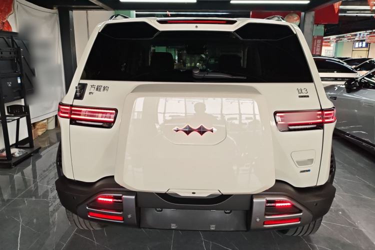 Used Formula Leopard Titanium 3 2025 501KM All-Wheel Drive Intelligent Driving Ultra Version Rear