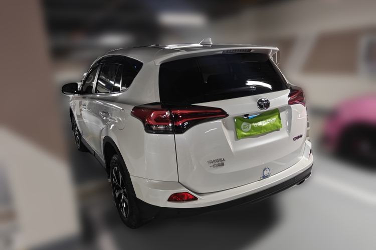 Used Toyota RAV4 2019 2.0L CVT Two-Wheel Drive Pioneer Edition China V Standard