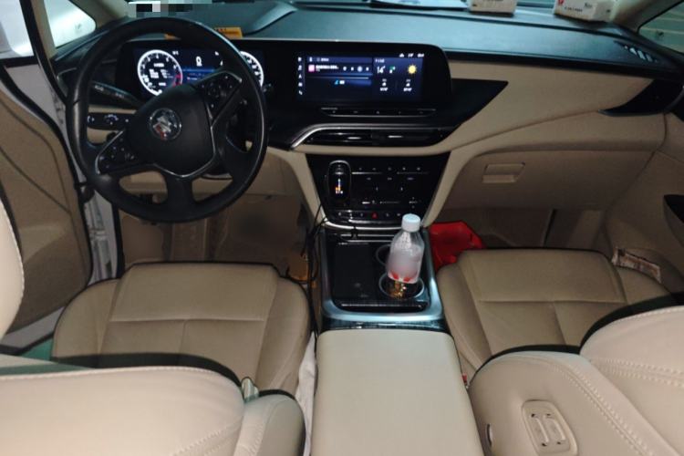 Used Buick GL8 2022 ES Landtrek 653T Luxury Edition