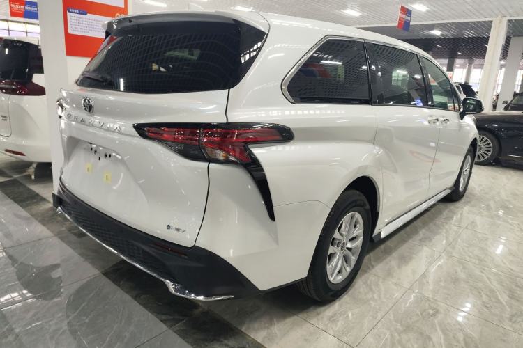 Used Toyota Granvia 2026 Model 2.5L Hybrid Comfort Edition