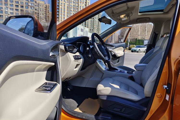 Used MG GS 2015 1.5TGI TST Luxury Edition Interior 4