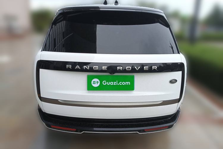 Used Land Rover Range 2023 3.0 L6 400 PS Prestige Seven-Seater Extended Version
