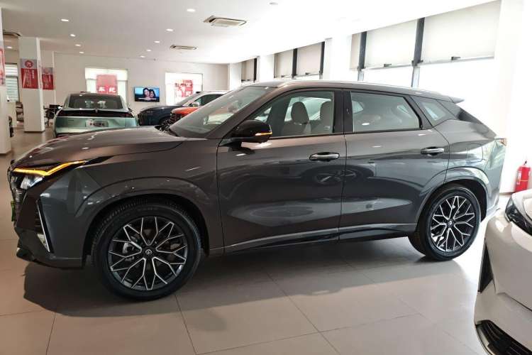 Used Changan UNI-Z 2025 1.5T Premium Edition