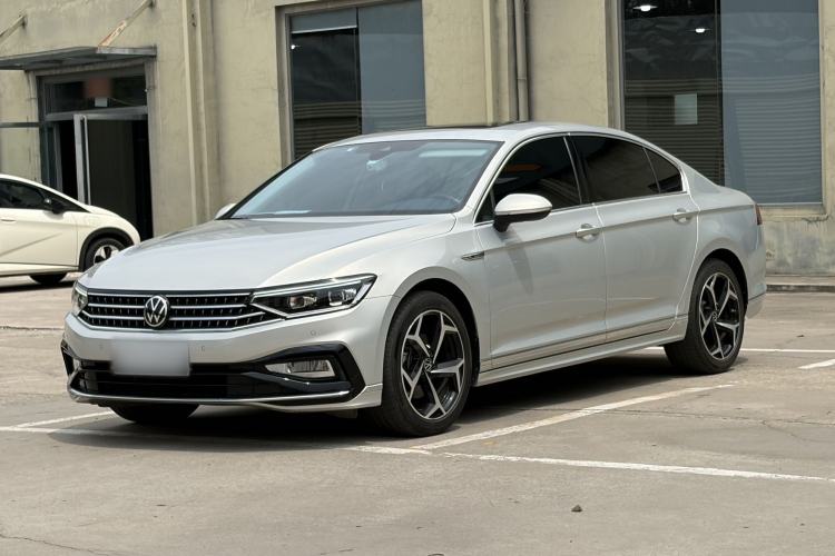 Used Volkswagen Magotan 2023 2 Million Units Commemorative Edition 330TSI DSG Luxury Version