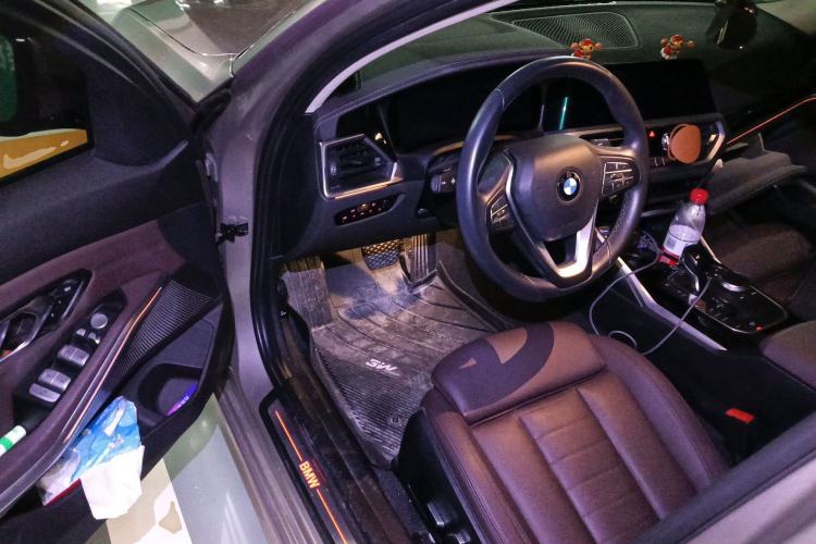 Used BMW 3 Series 2020 325Li First Edition Driver Seat