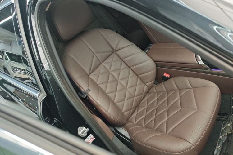 Used BMW 7 Series 2023 735Li M Sport Package