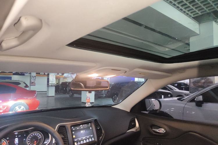 Used Jeep Cherokee 2017 2.4L Leading Smart Edition