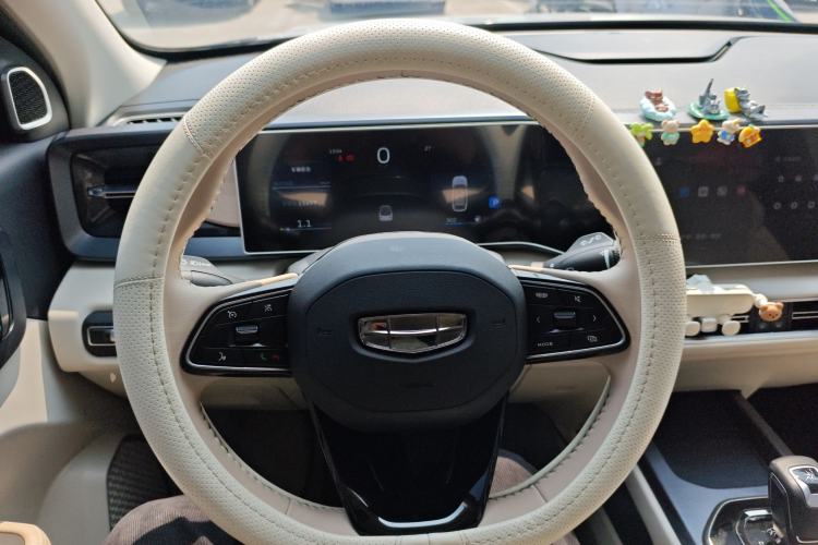 Used Geely Auto icon 2023 1.5TD Chocolate Smoothie Edition
