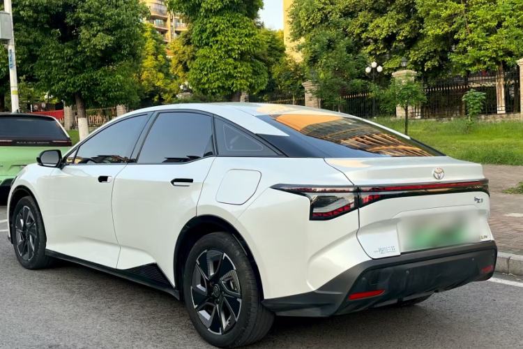 Used Toyota bZ3 2024 517 km Elite PRO Exterior 8