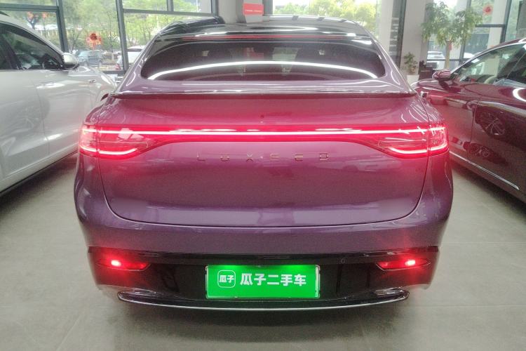 Used Hima Luxeed R7 2024 All-Electric 802 km Max Rear