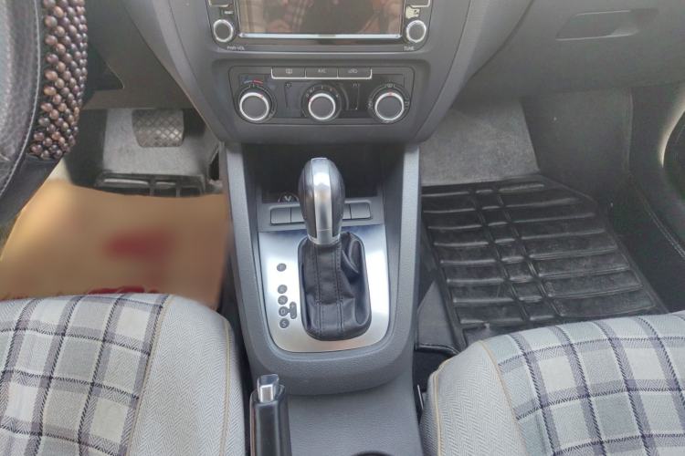 Used Volkswagen Sagitar 2014 Revised Version 1.6L Automatic Leading Edition