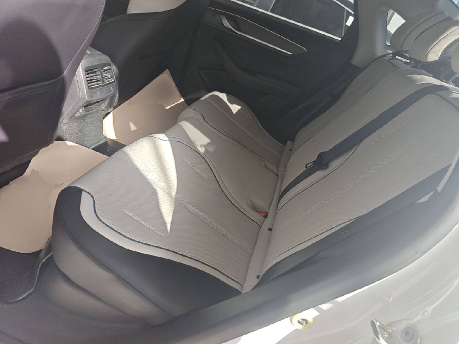 BYD Destroyer 05 2024 HONOR Edition DM-i 55KM Luxury Model — снимка 20