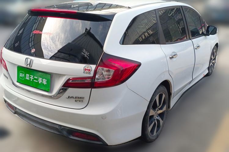 Used Honda Jade 2013 1.8L CVT Luxury Edition 5 seats
