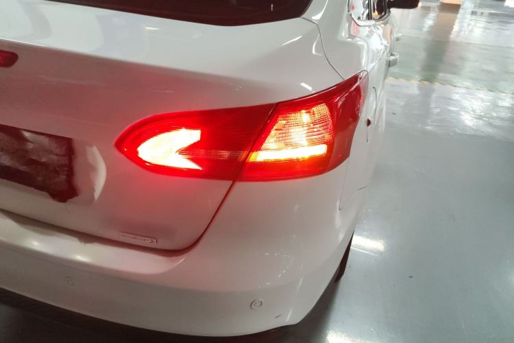 Used Ford Focus 2015 Sedan EcoBoost 180 Automatic Elite Model