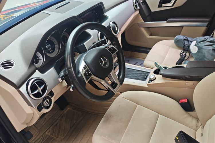 Used Mercedes-Benz GLK-Class 2014 GLK 200 Standard Model Steering Wheel