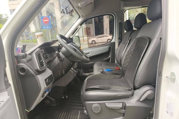 Used SAIC MAXUS Xintu V80 2024 Aotong Value Edition 6AMT Long Wheelbase Mid-Roof Model 127 Ps 6/7/8/9-Seater