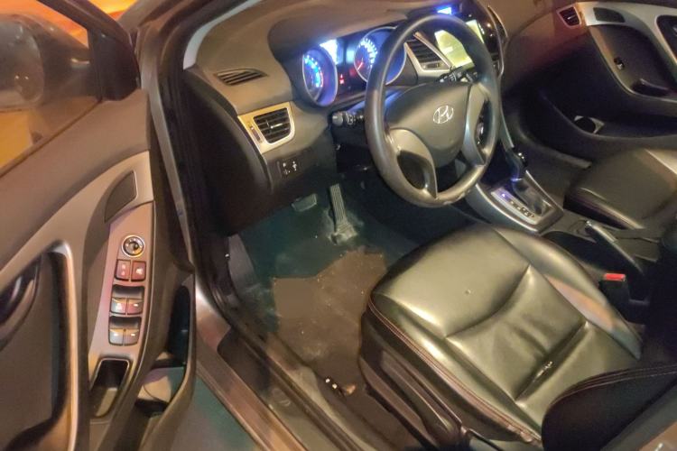 Used Hyundai Elantra (5th Generation / Langdong) 2015 1.6L Automatic Fashion Model
