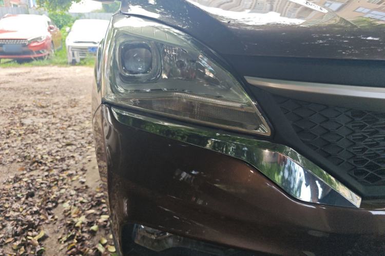 Used HYOSOW H3 2015 1.5L manual luxury version