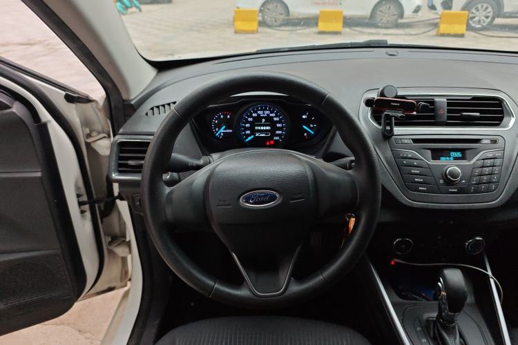 Used Ford Escort 2019 Revised 1.5L Automatic ZhiXiang Version (Tire Pressure Monitoring) China VI Standard